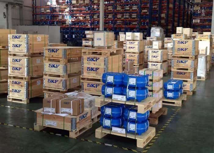 Temperature-controlled high-precision warehouse